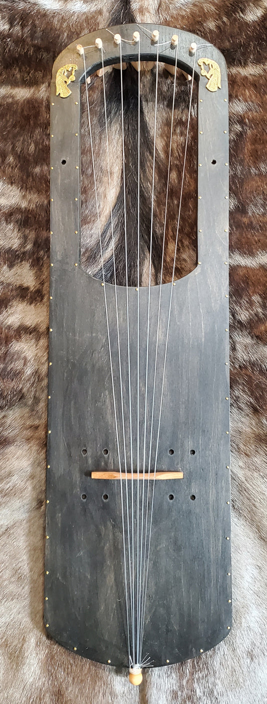 Saxon Lyre 7 String